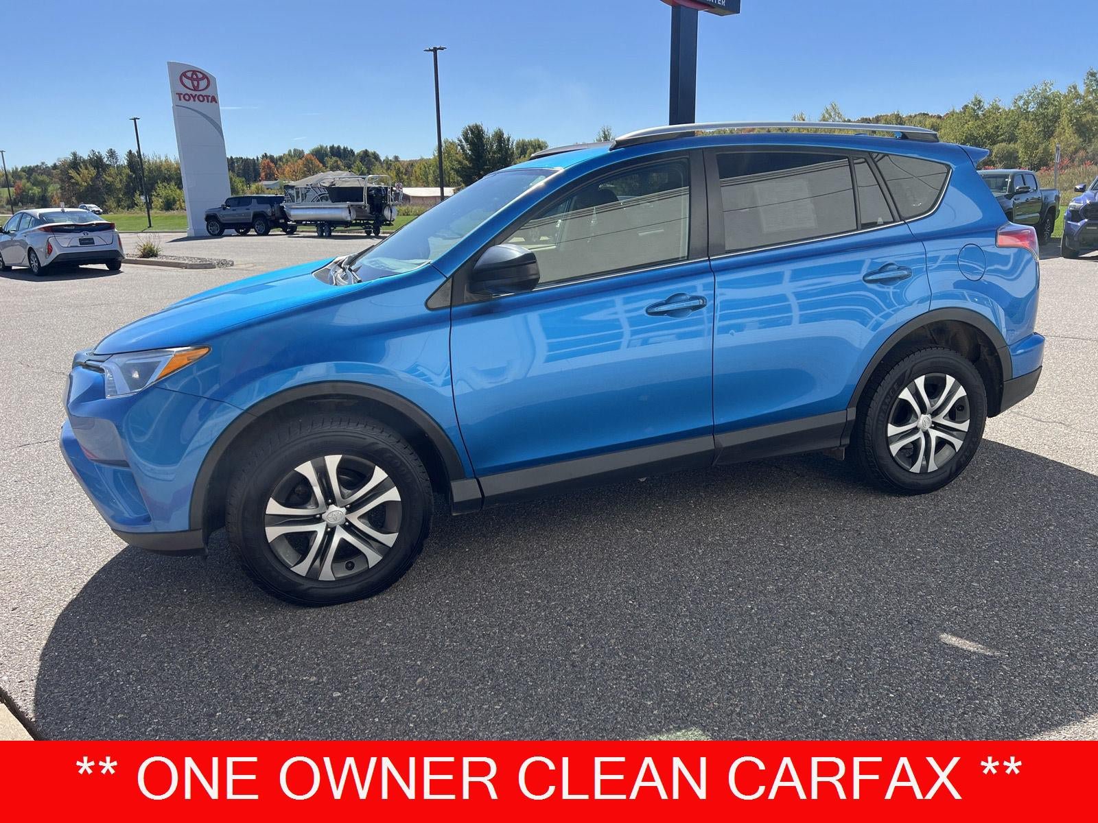 Used 2016 Toyota RAV4 LE AWD/4WD image 5