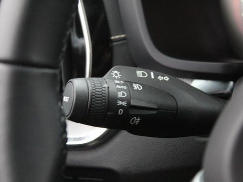 Certified 2022 Volvo S60 T8 R-Design image 17