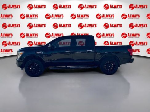 Used 2017 Nissan Titan Platinum Reserve AWD/4WD image 9