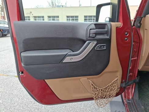 Used 2012 Jeep Wrangler Unlimited Sahara w/ Dual Top Group image 14