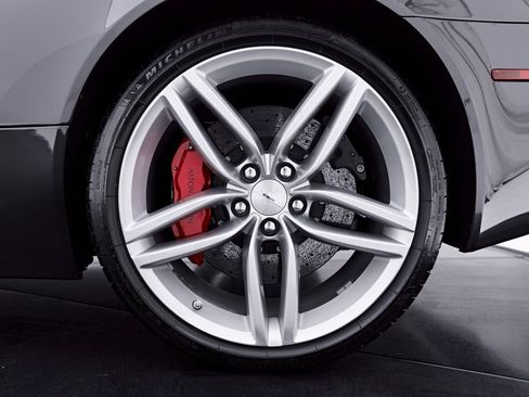 Used 2014 Aston Martin DB9 Coupe RWD image 39