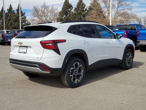 New 2026 Chevrolet Trax LT w/ Driver Confidence Package image 11