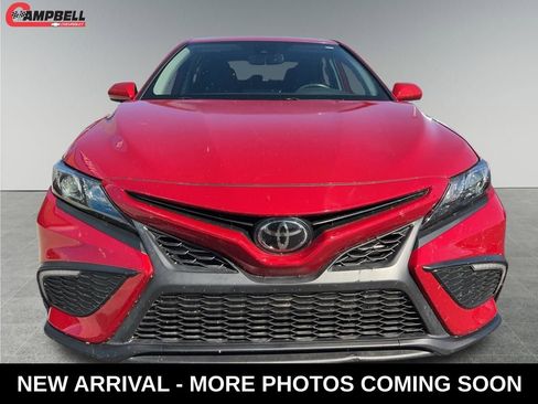 Used 2022 Toyota Camry SE w/ Convenience Package image 11