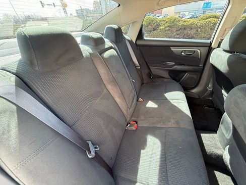 Used 2015 Nissan Altima 2.5 SV w/ Convenience Package image 34