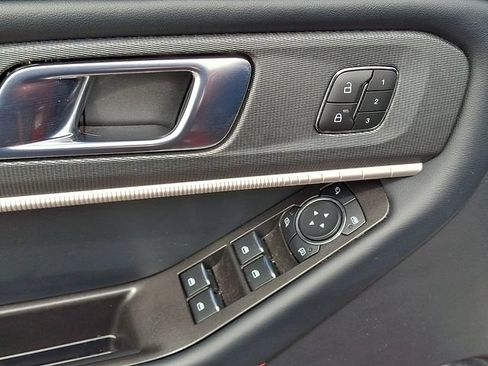 Used 2025 Ford Explorer ST AWD/4WD image 23