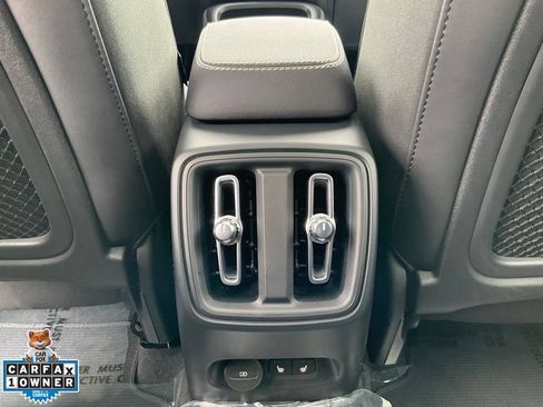 Used 2023 Volvo C40 P8 Recharge Ultimate AWD/4WD image 41