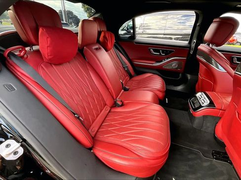 Used 2024 Mercedes-Benz S 63 AMG S image 18