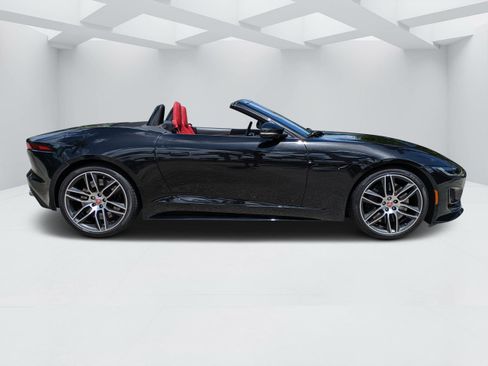 Used 2022 Jaguar F-TYPE R-Dynamic image 2