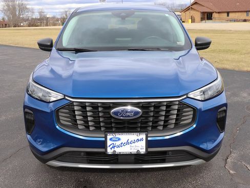 Used 2023 Ford Escape Active image 2