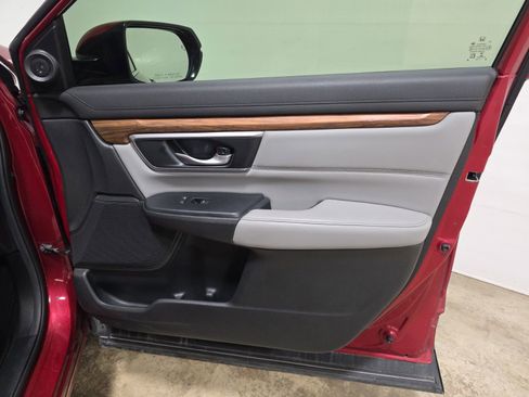 Used 2022 Honda CR-V Touring image 38