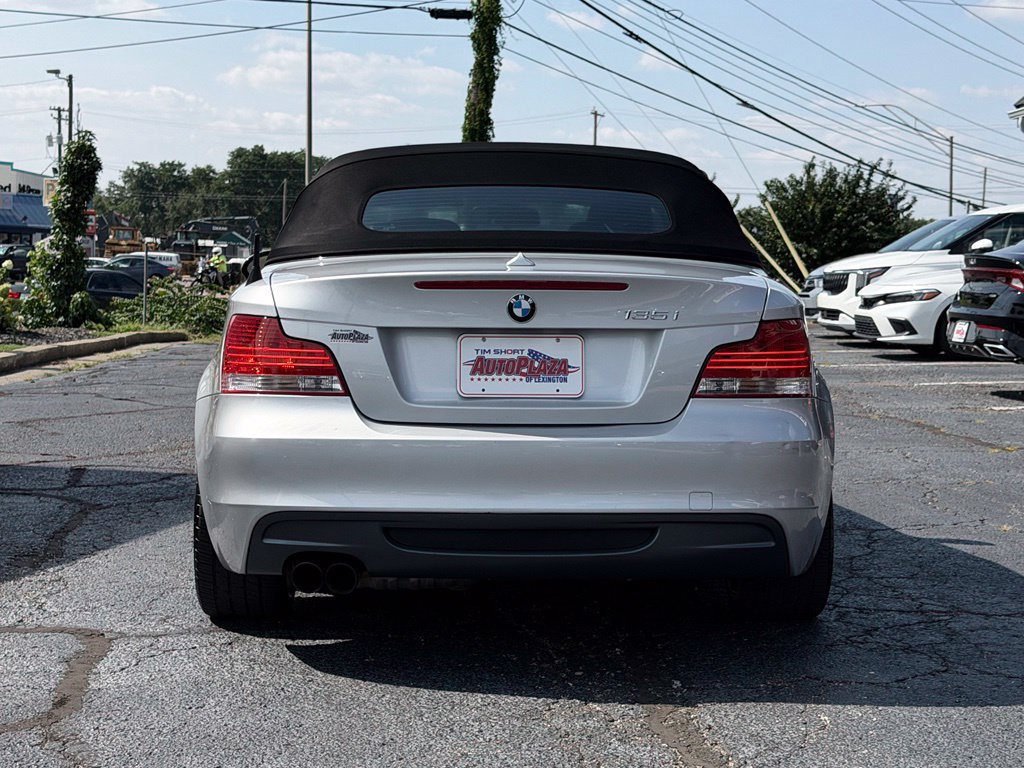 Used 2009 BMW 135i Convertible RWD image 7