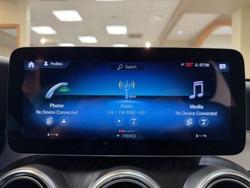 Certified 2022 Mercedes-Benz GLC 300 300 w/ Premium Package Lite image 11