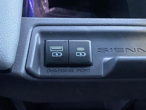 Used 2024 Toyota Sienna XLE image 25