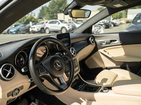 Used 2018 Mercedes-Benz CLA 250 image 6