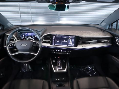 Used 2023 Audi Q4 e-tron Premium Plus w/ Premium Plus RWD image 10