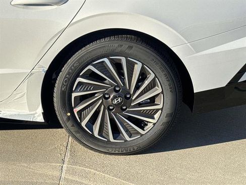 New 2026 Hyundai Sonata Limited image 7