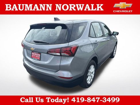 Used 2024 Chevrolet Equinox LS FWD image 5