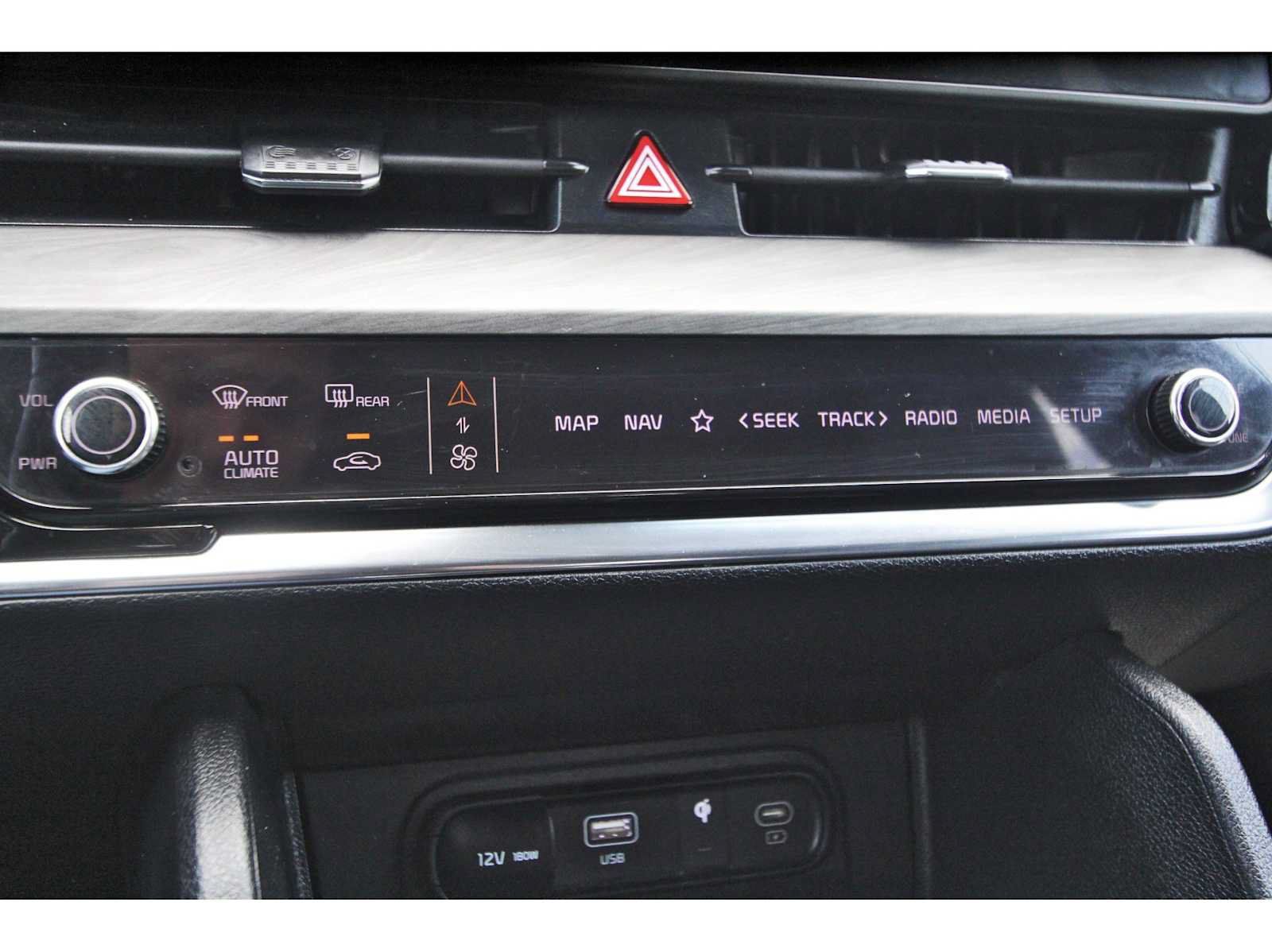 Used 2025 Kia Sportage X-Line AWD/4WD image 25