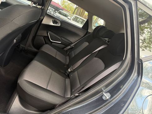 Used 2025 Kia Soul LX w/ LX Technology Package image 21