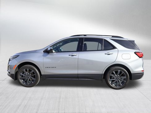 Used 2023 Chevrolet Equinox RS image 4