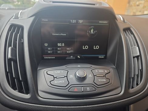Used 2015 Ford Escape SE w/ Equipment Group 201A AWD/4WD image 33
