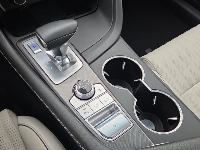 Used 2025 Genesis G70 2.5T w/ Sport Prestige Package RWD image 21
