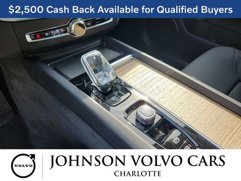 New 2026 Volvo XC60 B5 Plus w/ Protection Package Premier image 7