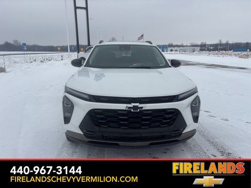 Used 2025 Chevrolet Trax ACTIV w/ Sunroof Package image 8