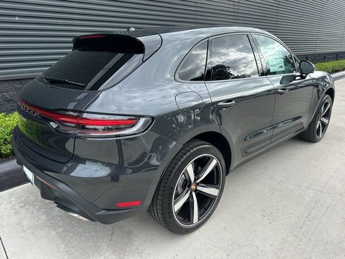 Used 2026 Porsche Macan AWD/4WD image 9