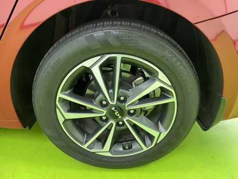 Used 2023 Kia Forte LXS w/ LXS Technology Package image 15