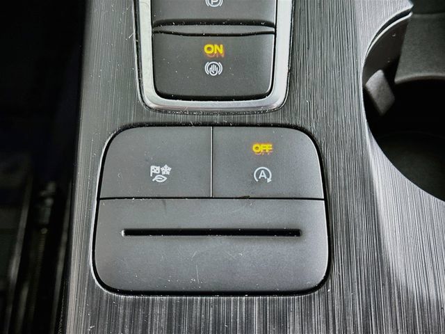 Used 2023 Ford Escape Active FWD image 19
