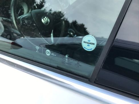 Used 2019 Buick Envision Essence image 3