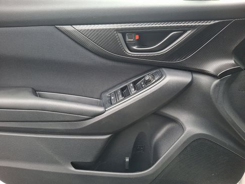 Certified 2023 Subaru Crosstrek 2.0i image 12