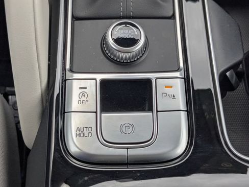 Certified 2024 Kia Telluride S w/ S Sunroof Package FWD image 33