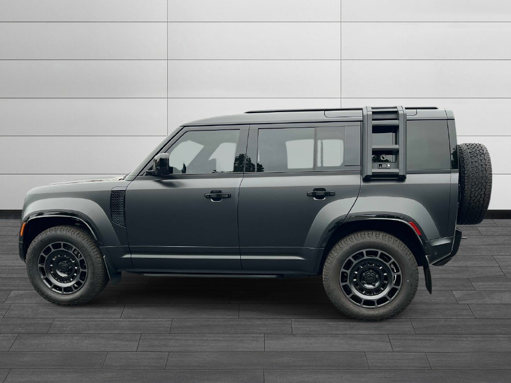 Certified 2026 Land Rover Defender 110 OCTA AWD/4WD image 2