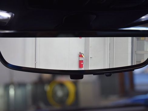 Used 2023 Chevrolet Corvette Stingray Premium Conv w/ Battery Protection Package image 39