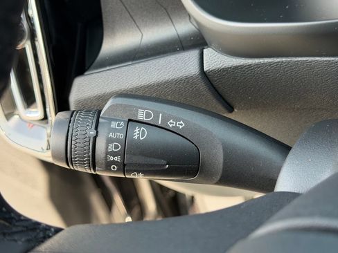 Certified 2023 Volvo C40 P8 Recharge Plus w/ Climate Package AWD/4WD image 38