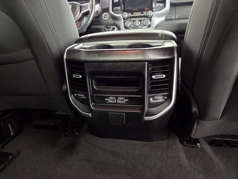 Used 2022 RAM 1500 Big Horn AWD/4WD image 35