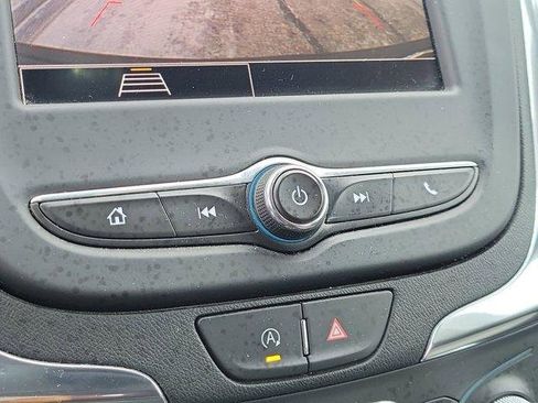 Used 2022 Chevrolet Equinox LT image 29