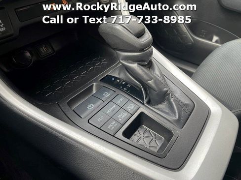 Used 2024 Toyota RAV4 LE image 13