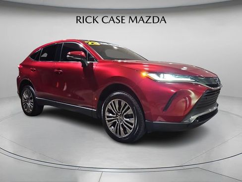 Used 2023 Toyota Venza Limited image 9