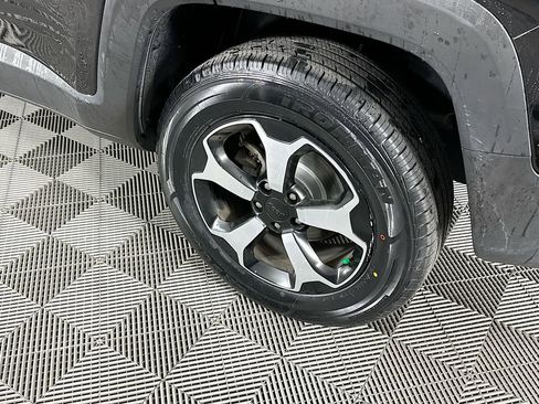 Used 2020 Jeep Renegade Trailhawk w/ Premium Leather Group image 38