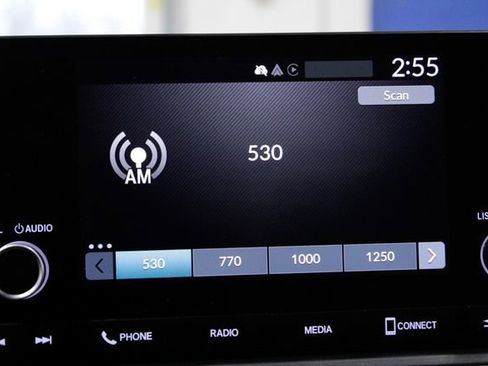 Certified 2023 Honda Accord EX image 32