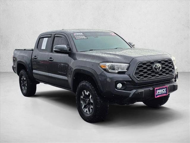 Used 2020 Toyota Tacoma TRD Off-Road w/ Technology Package AWD/4WD image 3