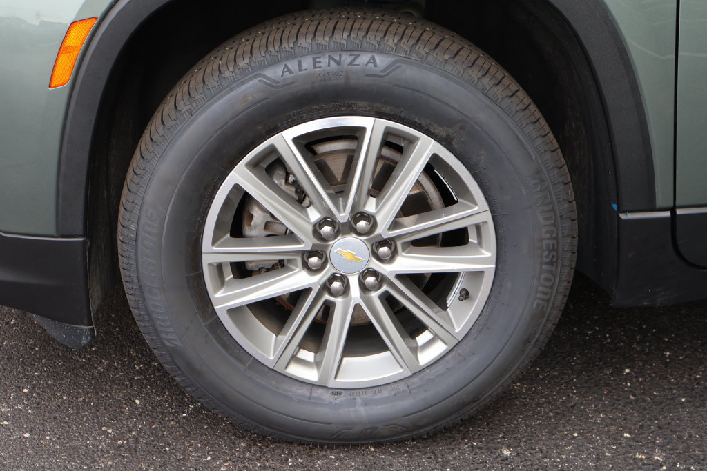 Certified 2023 Chevrolet Traverse LT FWD image 13
