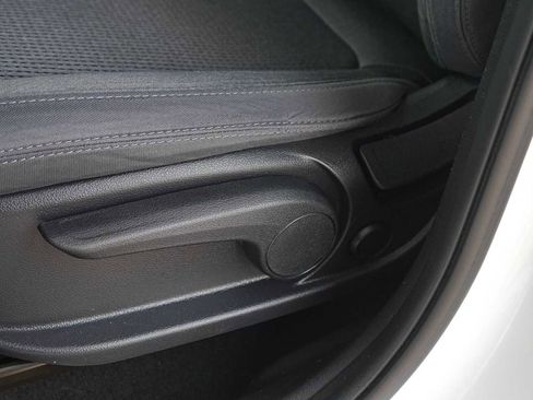 Used 2020 Hyundai Santa Fe SE FWD image 12