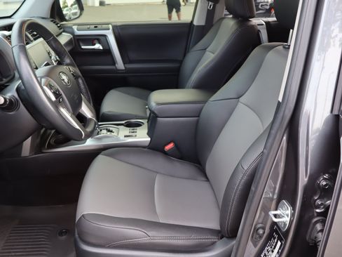 Used 2023 Toyota 4Runner SR5 Premium w/ Moonroof Package AWD/4WD image 18