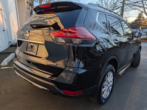 Used 2019 Nissan Rogue S w/ Special Edition Package image 6