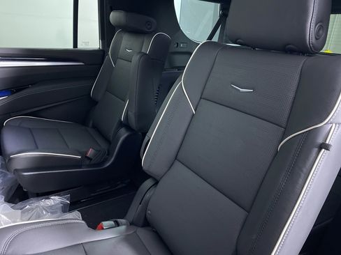 New 2026 Cadillac Escalade ESV Sport image 15