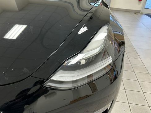 Used 2022 Tesla Model 3 Base image 4